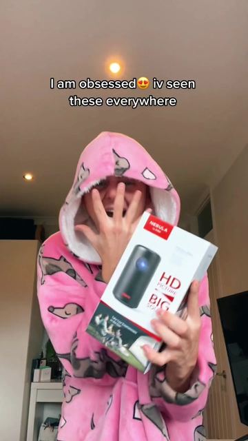 @louiemills, 228K views